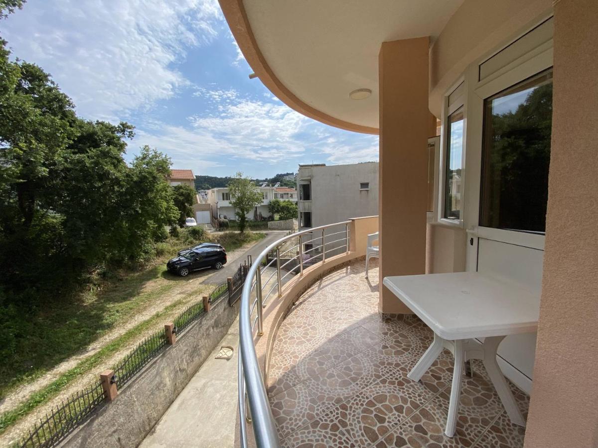 Guest House Koliqi - Hotel & Apartments Ulcinj Exterior photo