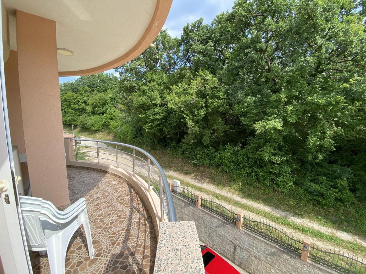 Guest House Koliqi - Hotel & Apartments Ulcinj Exterior photo