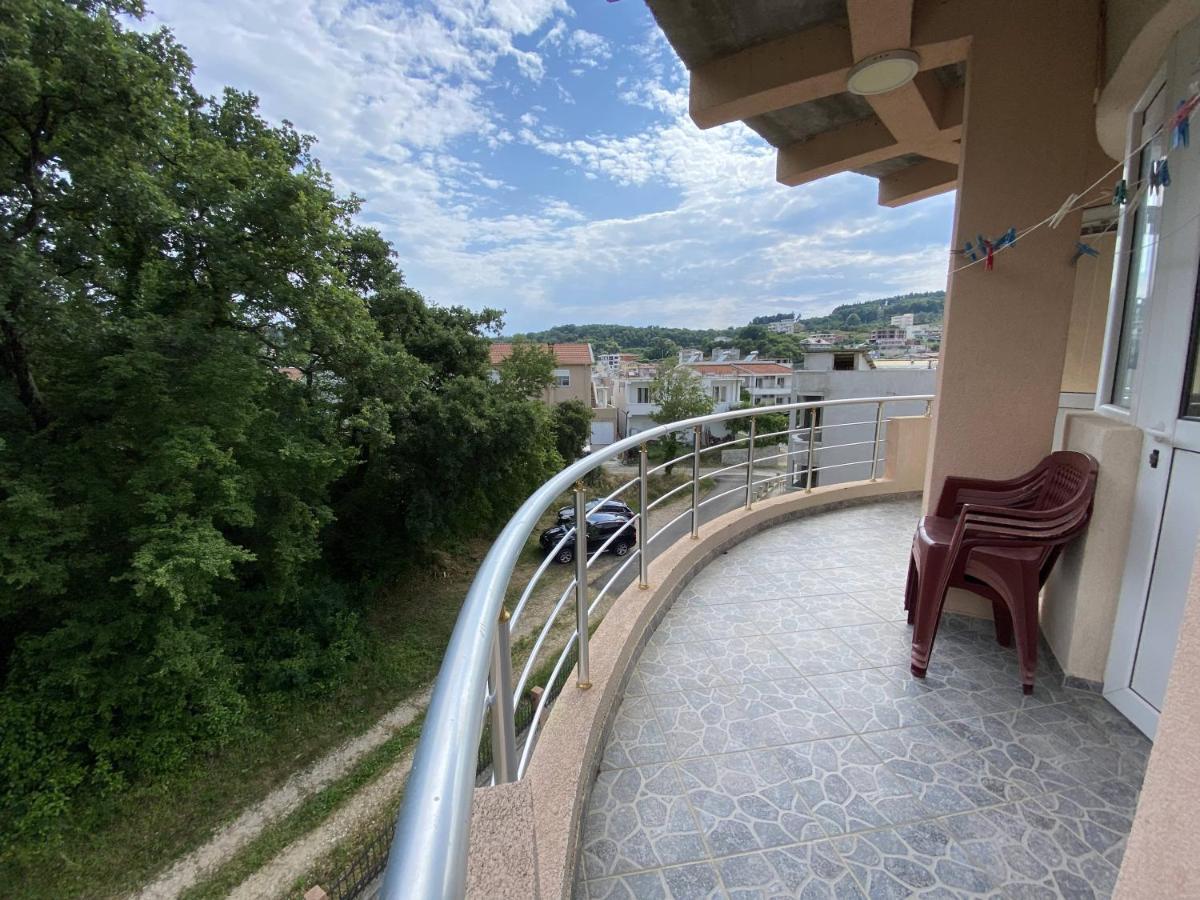 Guest House Koliqi - Hotel & Apartments Ulcinj Exterior photo