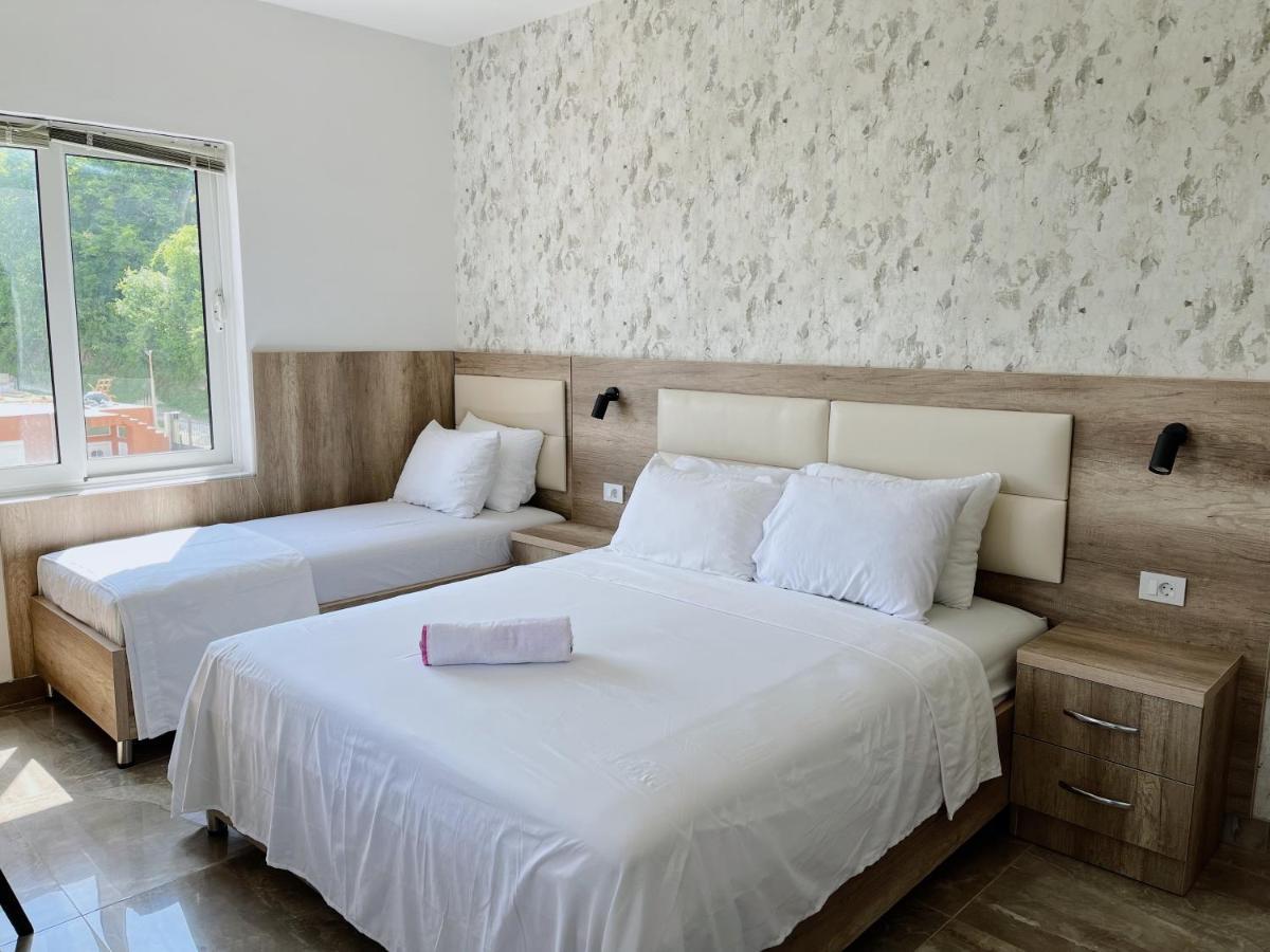 Guest House Koliqi - Hotel & Apartments Ulcinj Exterior photo