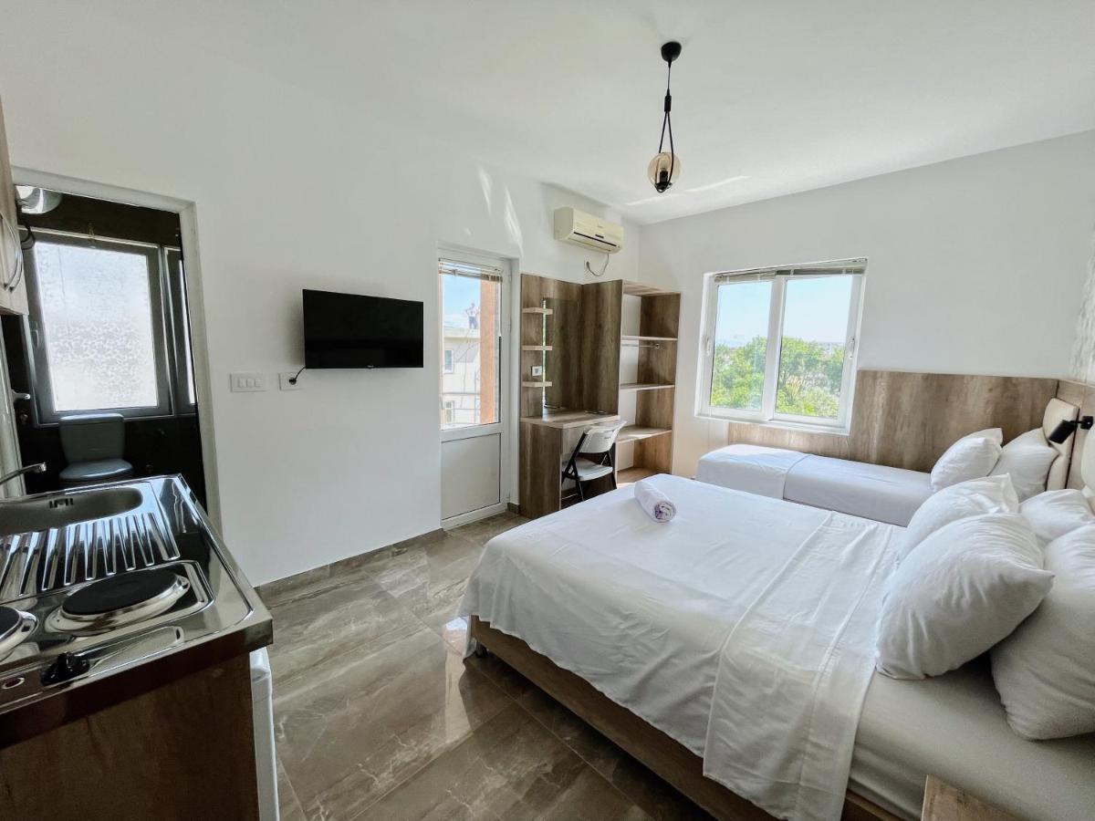 Guest House Koliqi - Hotel & Apartments Ulcinj Exterior photo