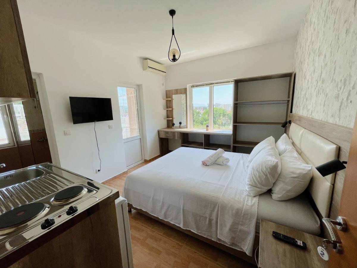 Guest House Koliqi - Hotel & Apartments Ulcinj Exterior photo