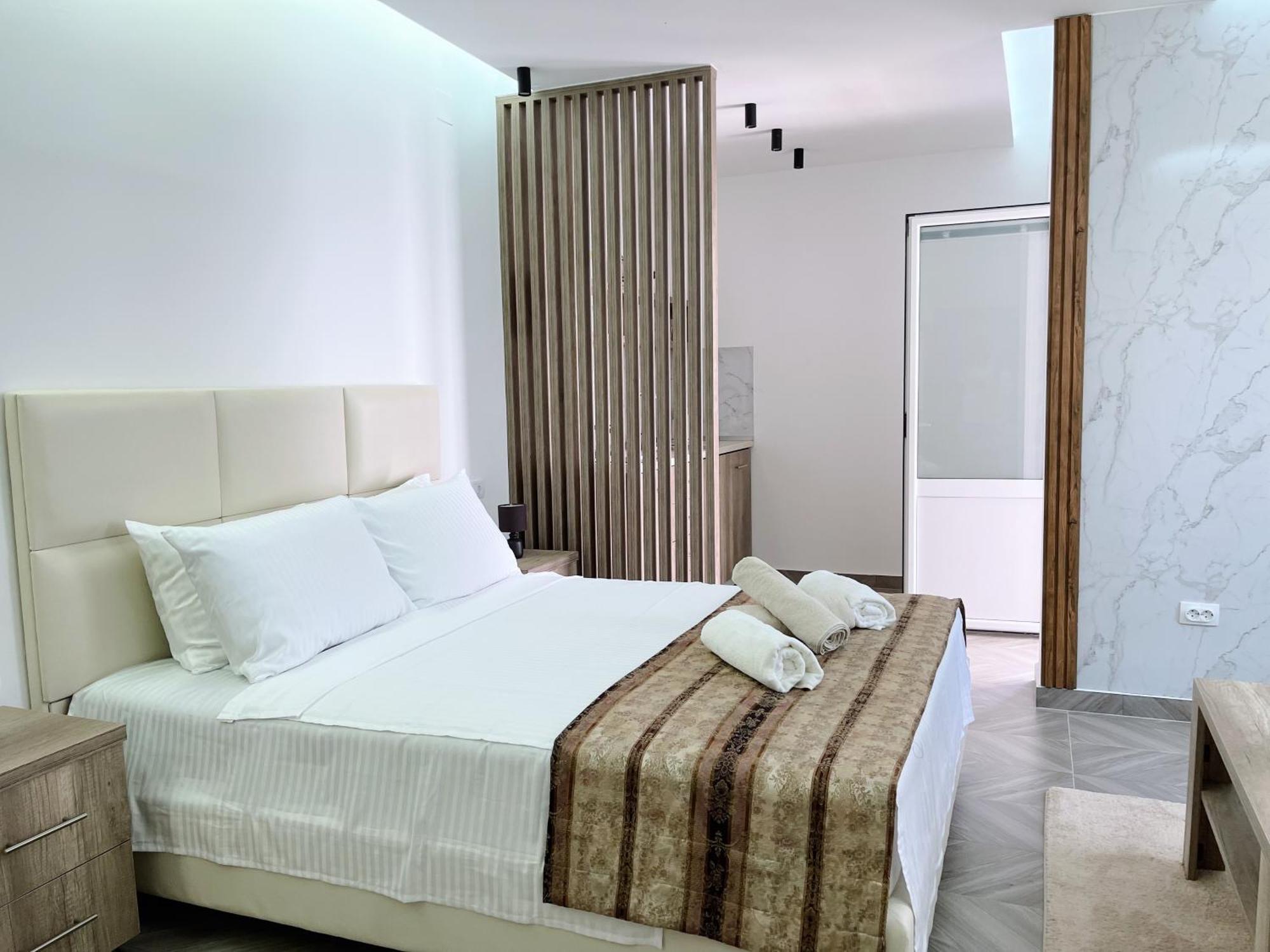 Guest House Koliqi - Hotel & Apartments Ulcinj Exterior photo