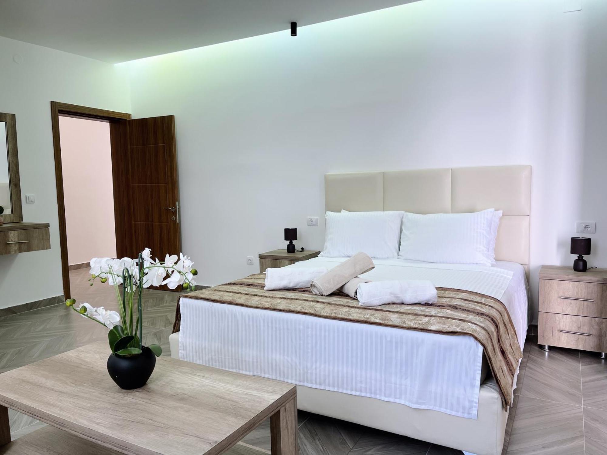 Guest House Koliqi - Hotel & Apartments Ulcinj Exterior photo