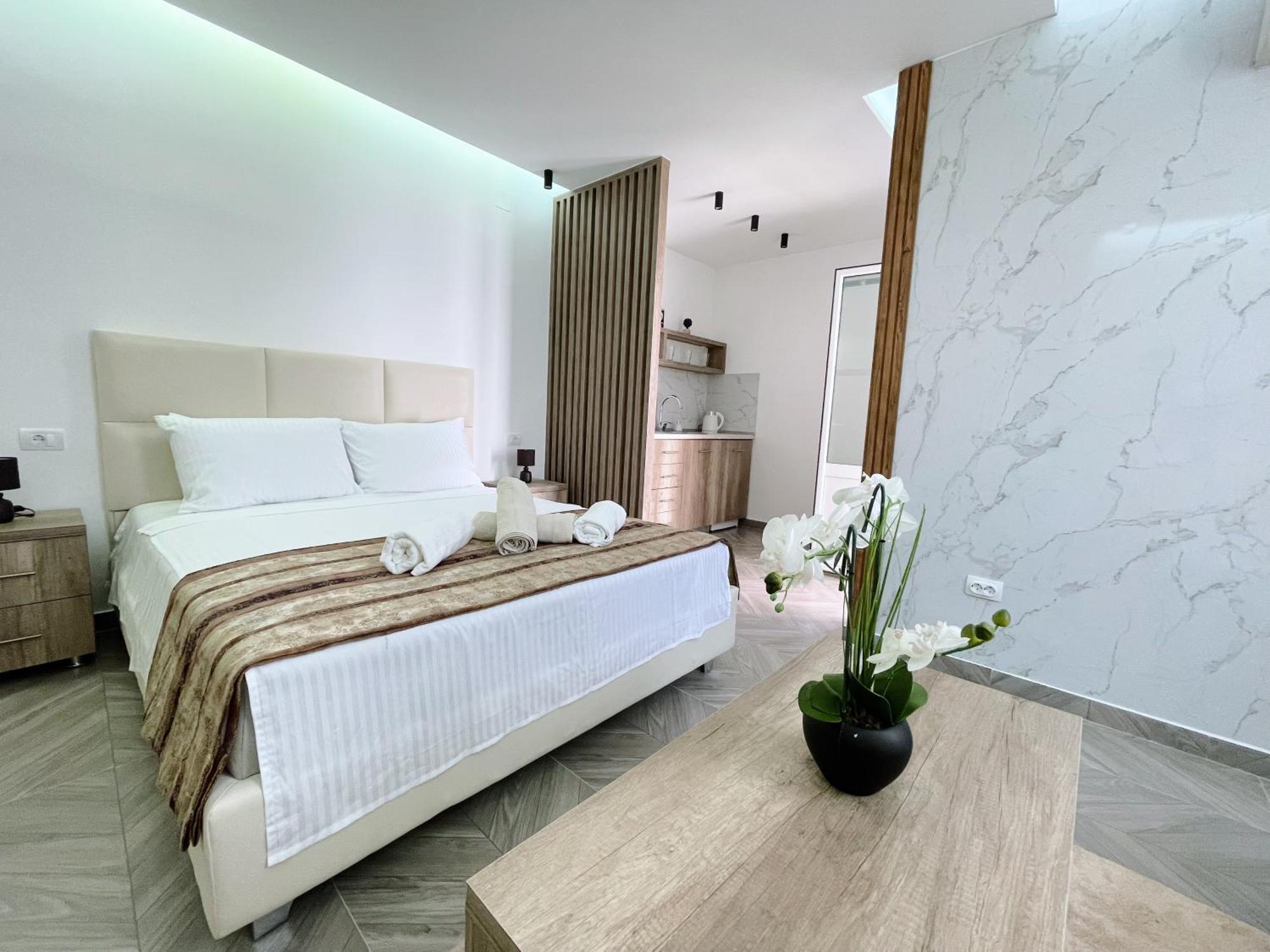 Guest House Koliqi - Hotel & Apartments Ulcinj Exterior photo