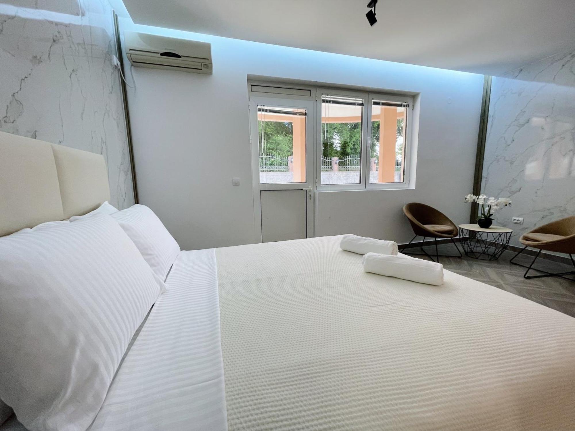Guest House Koliqi - Hotel & Apartments Ulcinj Exterior photo