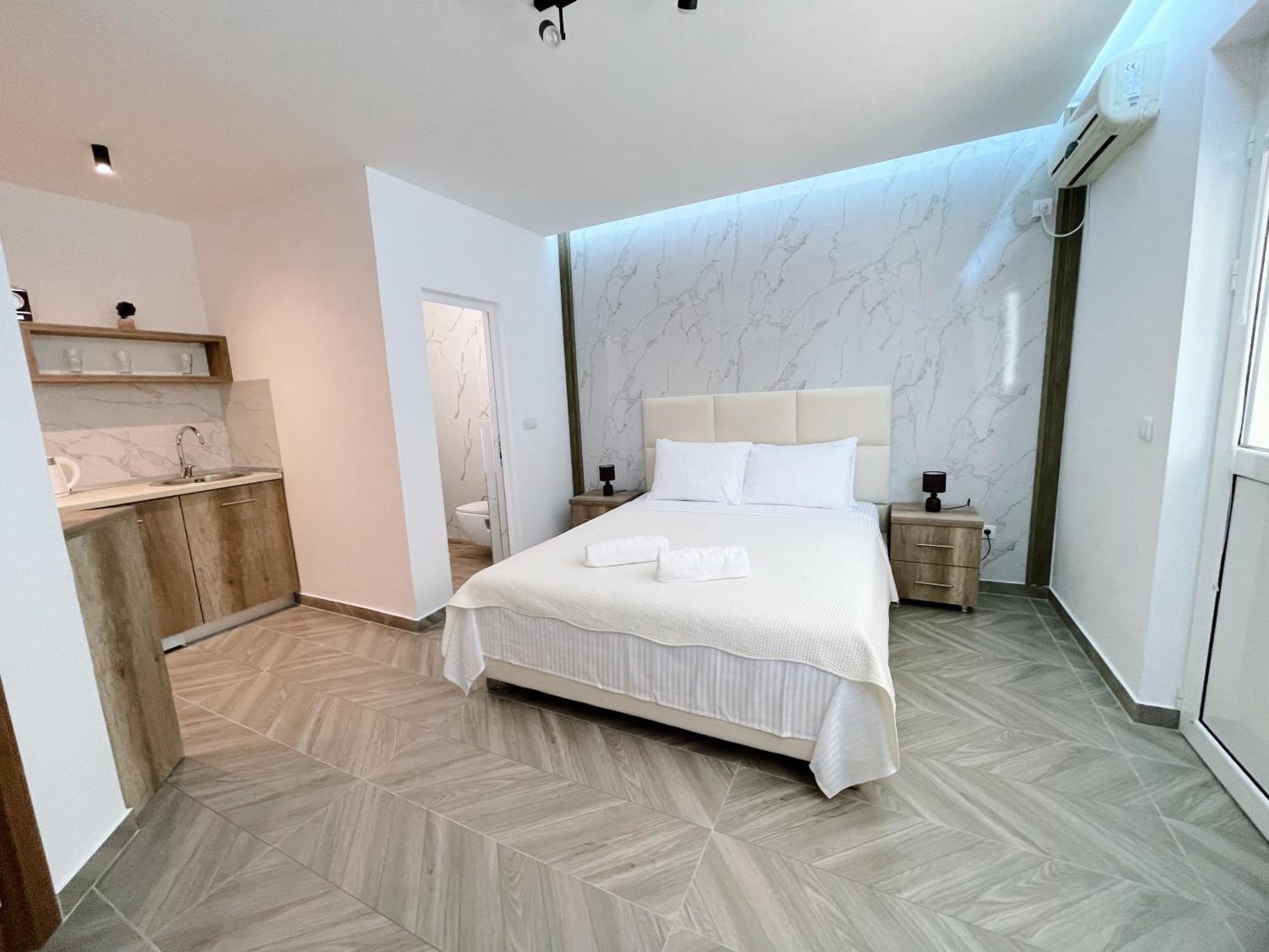 Guest House Koliqi - Hotel & Apartments Ulcinj Exterior photo