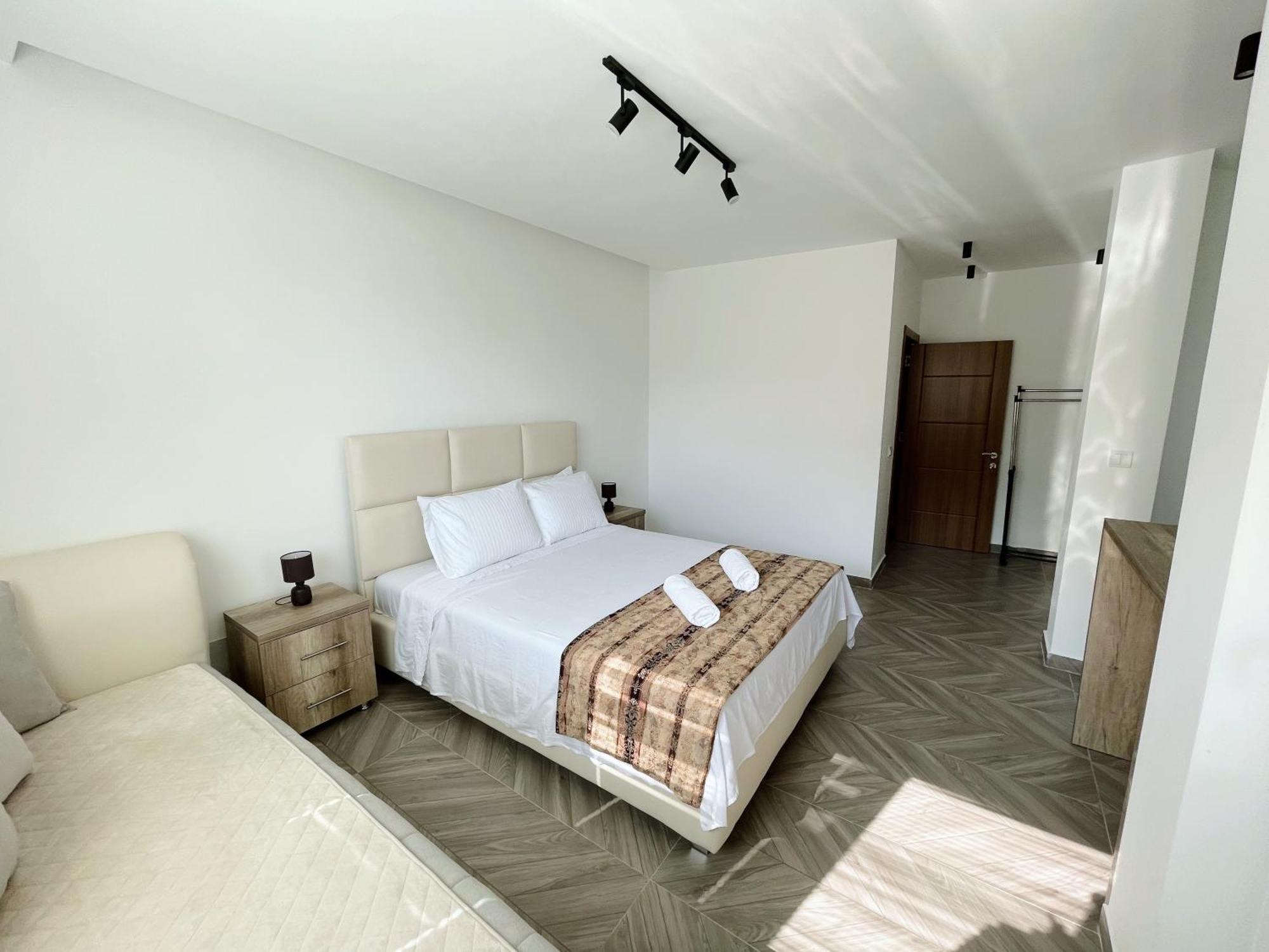 Guest House Koliqi - Hotel & Apartments Ulcinj Exterior photo